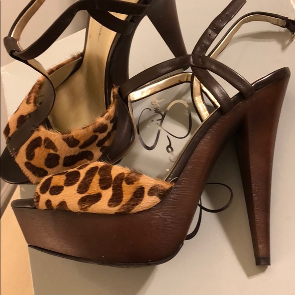 Jessica Simpson leopard print JS-GANO strappy heel - Picture 3 of 4